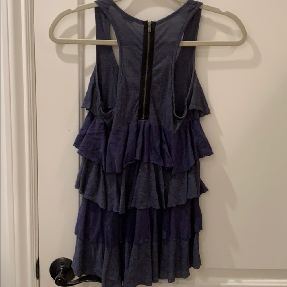 Splendid Navy cute Ruffled T! - Picture 3 of 4